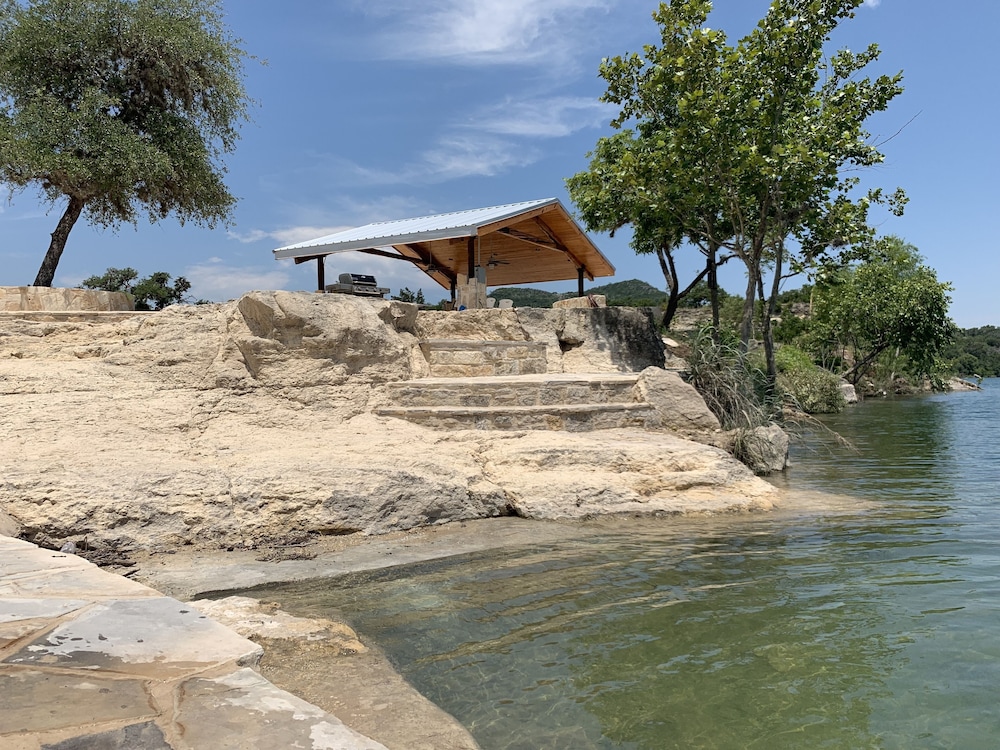 Cabin 2 of 7 With Private River Access to the Nueces River in Uvalde