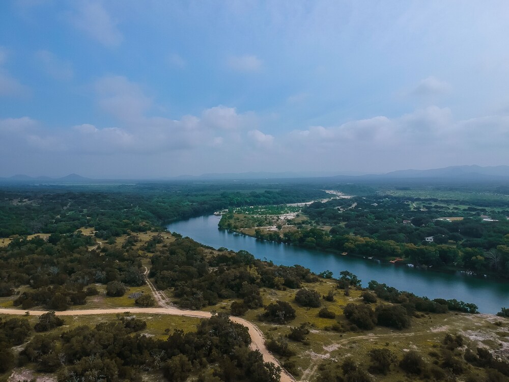 Cabin 2 of 7 With Private River Access to the Nueces River in Uvalde