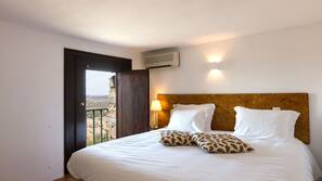 Soundproofing, free WiFi, linens, wheelchair access