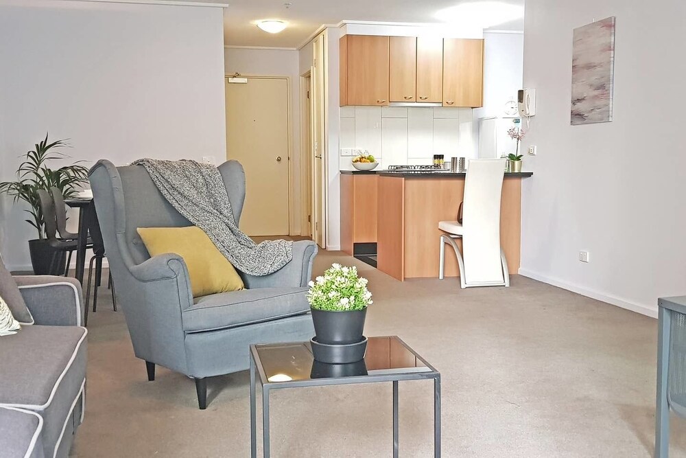 The Summit · Chic High Rise Condo with Skyline View Balcony