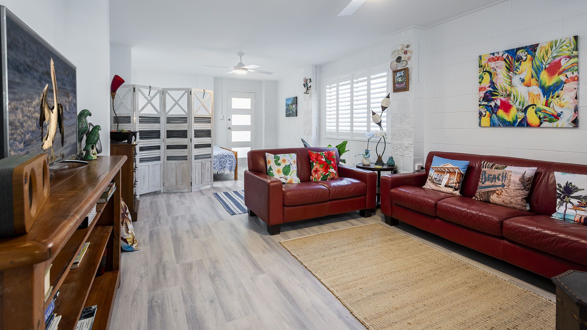 Beach Retreat Ideal for a Couple in Quiet Location Close to Town