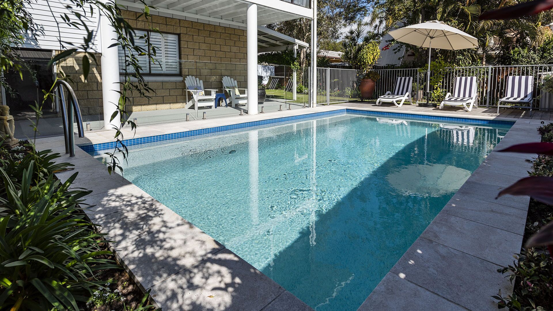 Beach Retreat Ideal for a Couple in Quiet Location Close to Town