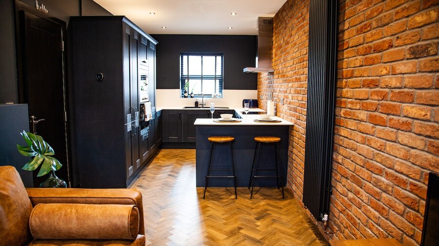 Barber Shop Flat