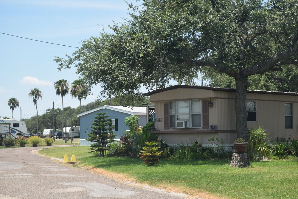 Woody Acres Resort Cabins Rv Mobile Home In Fulton Hotel Rates