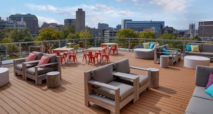 Bluebird Suites near Cleveland Clinic