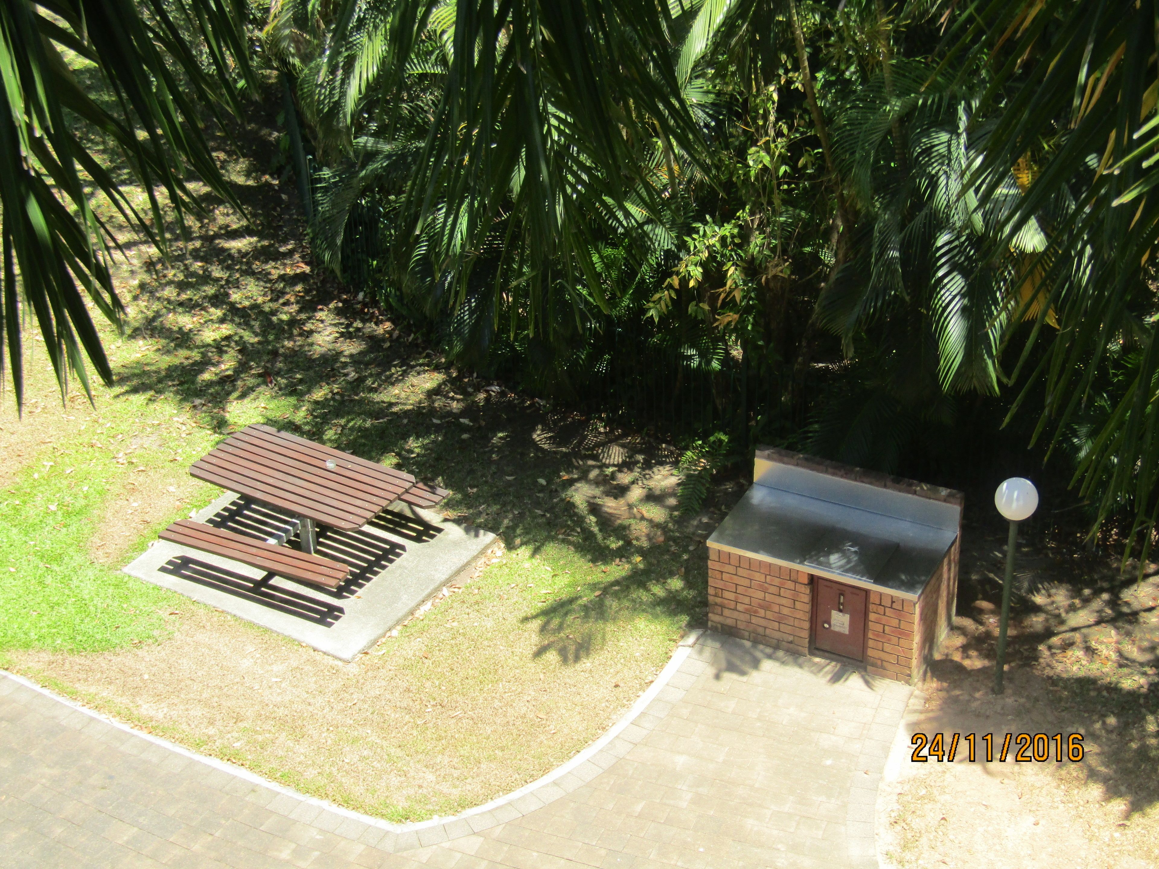 Palm Cove Resort Apartment - Free WiFi, Pools and Gym