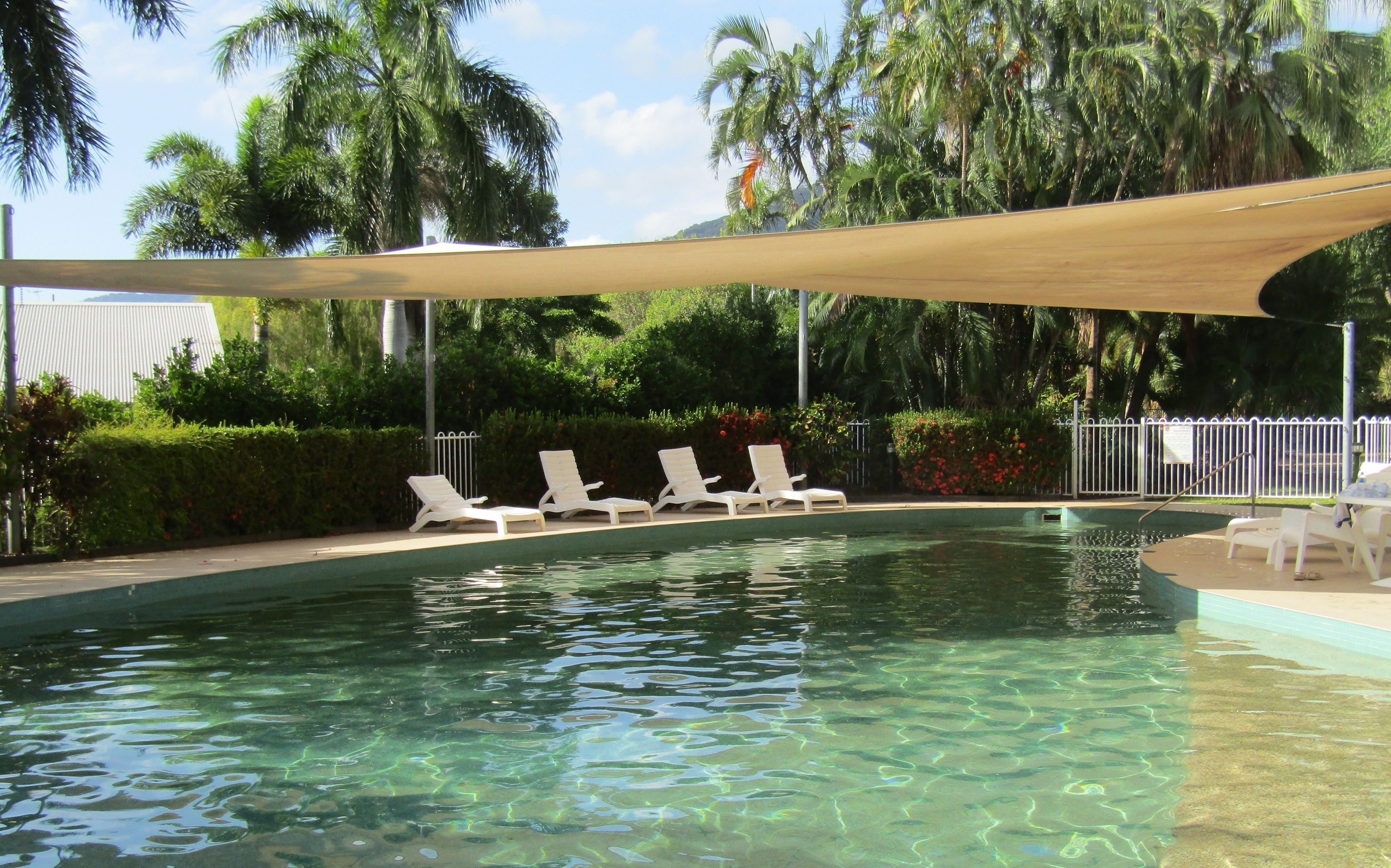 Palm Cove Resort Apartment - Free WiFi, Pools and Gym