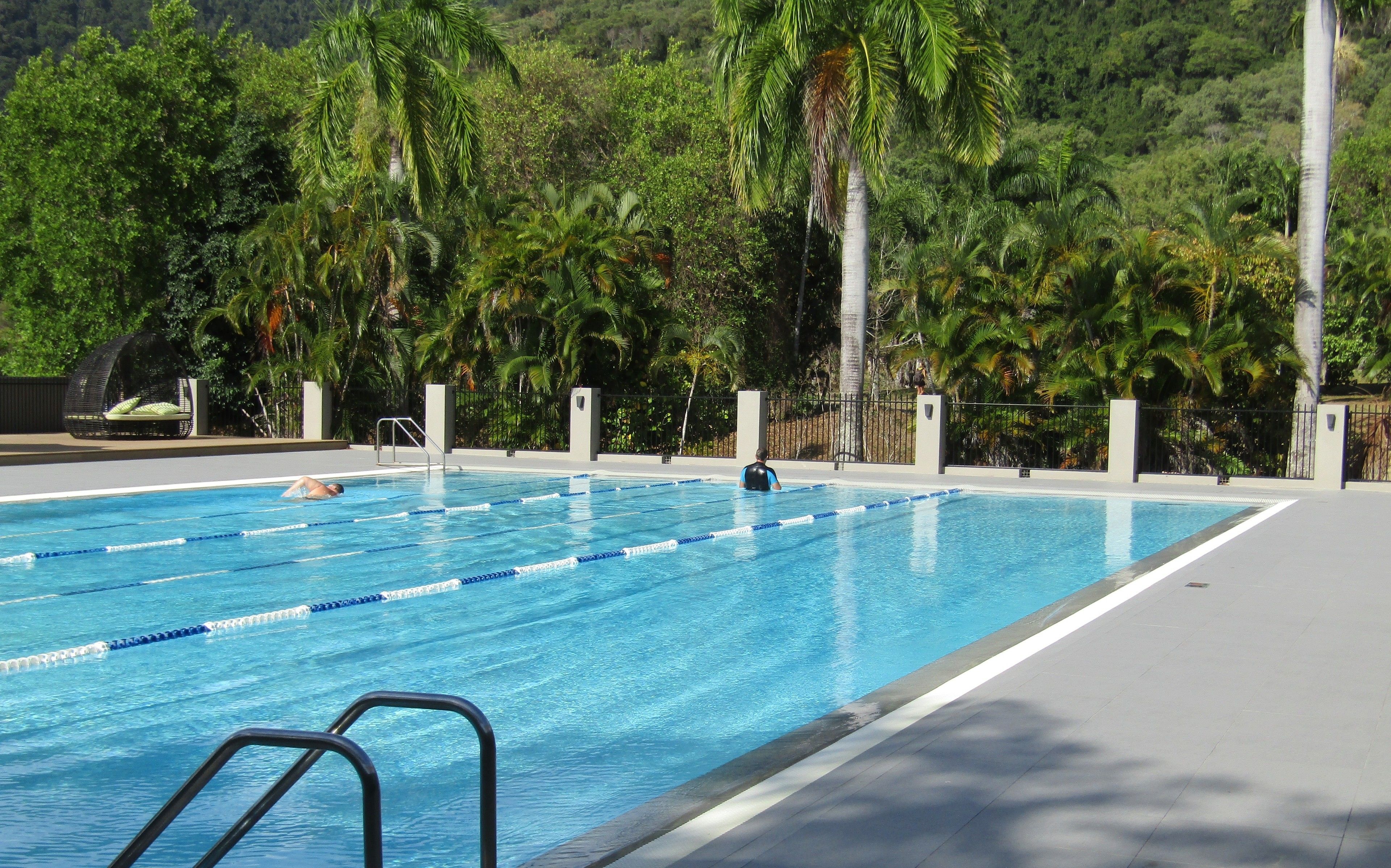 Palm Cove Resort Apartment - Free WiFi, Pools and Gym