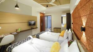 Blackout curtains, soundproofing, iron/ironing board, free WiFi