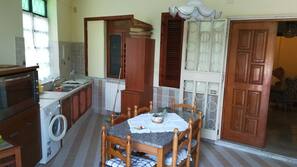 Restauration dans la chambre