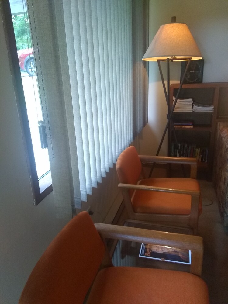 Tanglewood Suites Reviews, Photos & Rates