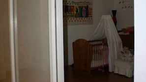 3 chambres, fer et planche à repasser, Wi-Fi, draps fournis