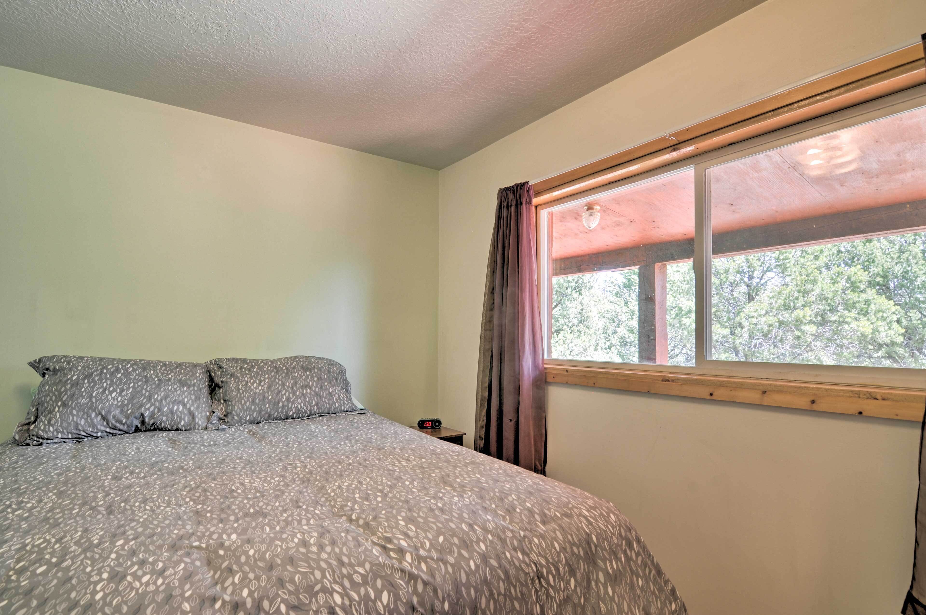 Cabin 6 Mi to Burr Trail, 32 Mi to Escalante! in Boulder, United States