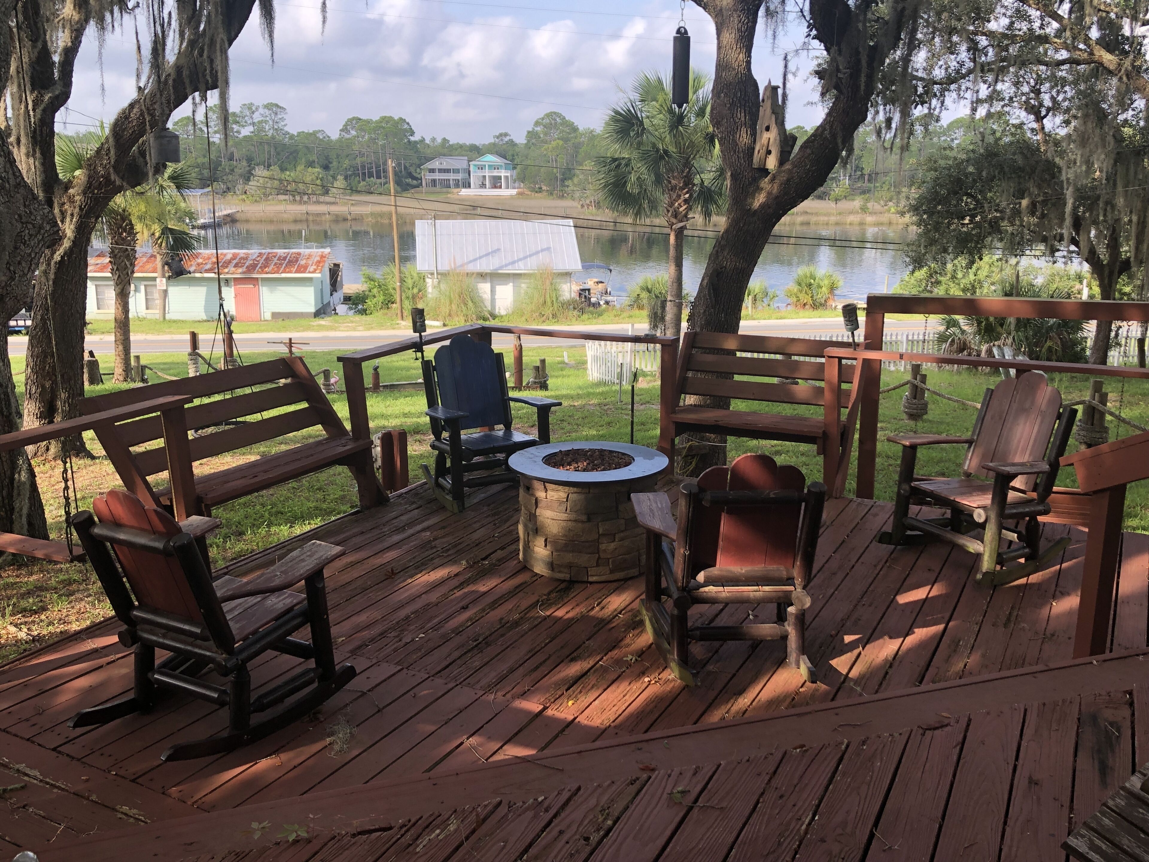 The Kickin Back Lodge Riverfront Dock Boat Slip In Steinhatchee Fl Expedia