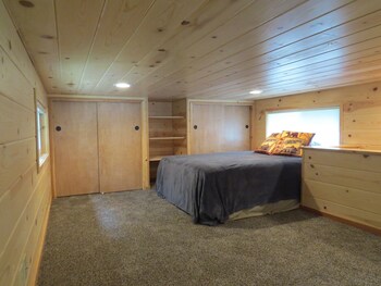 Antone Creek Lodge Stay In Mountains In Rich S Portable Cabins