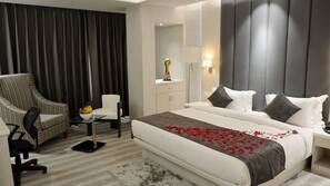 1 bedroom, in-room safe, desk, laptop workspace