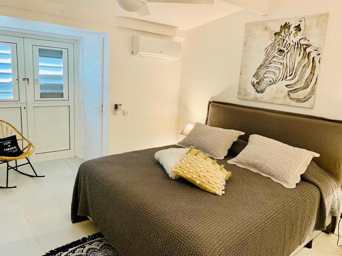 Nettlé Bay Beach Club New! Magnificent 2 Room Secure Apartment, sea View Swimming Pool in Nettle Bay, Saint Martin