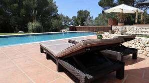 Piscine extérieure