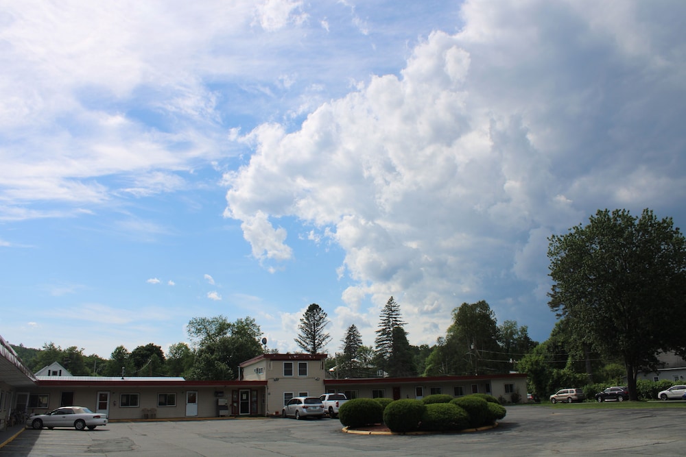 Claremont Motor Lodge in Claremont Best Rates & Deals on Orbitz