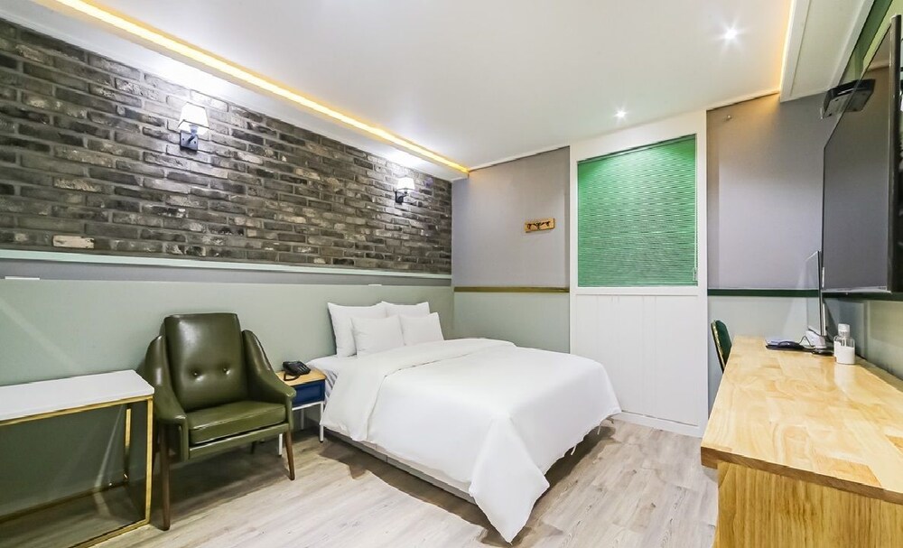 HOTEL CHEESE ULSAN SAMSAN in Ulsan, South Korea