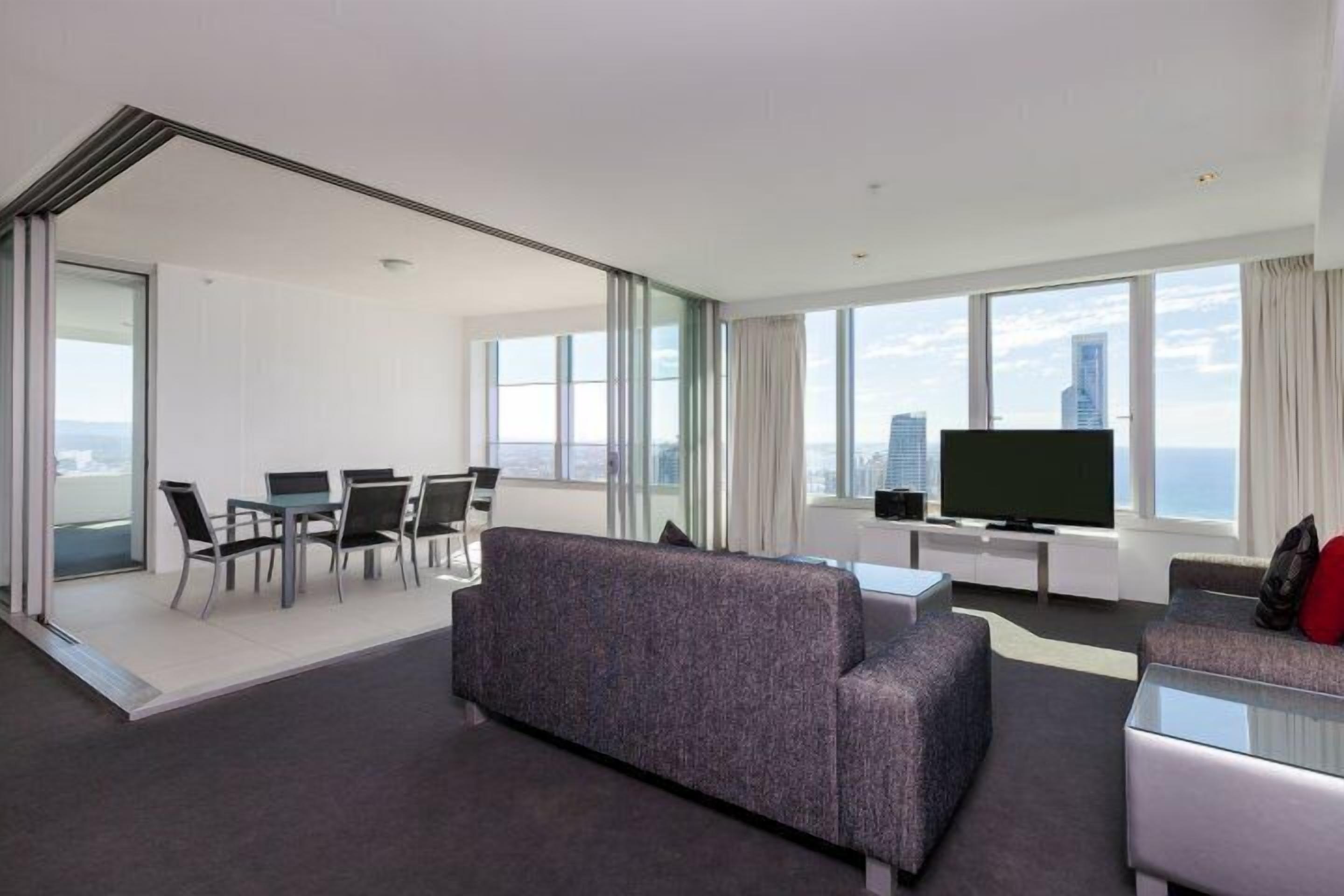 Iconic Q1 Resort & Spa Three Bedroom Apartment With Expansive Ocean Views