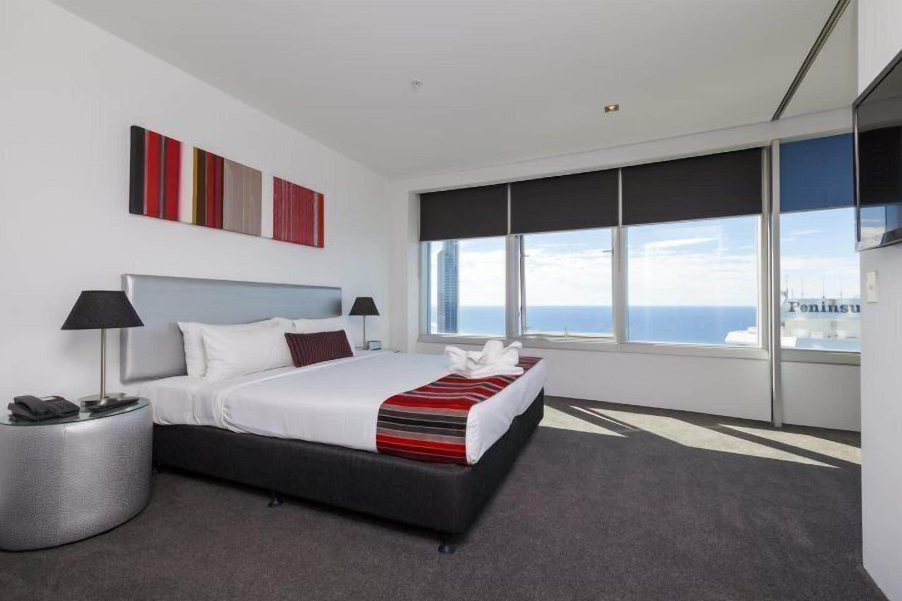 Iconic Q1 Resort & Spa Three Bedroom Apartment With Expansive Ocean Views