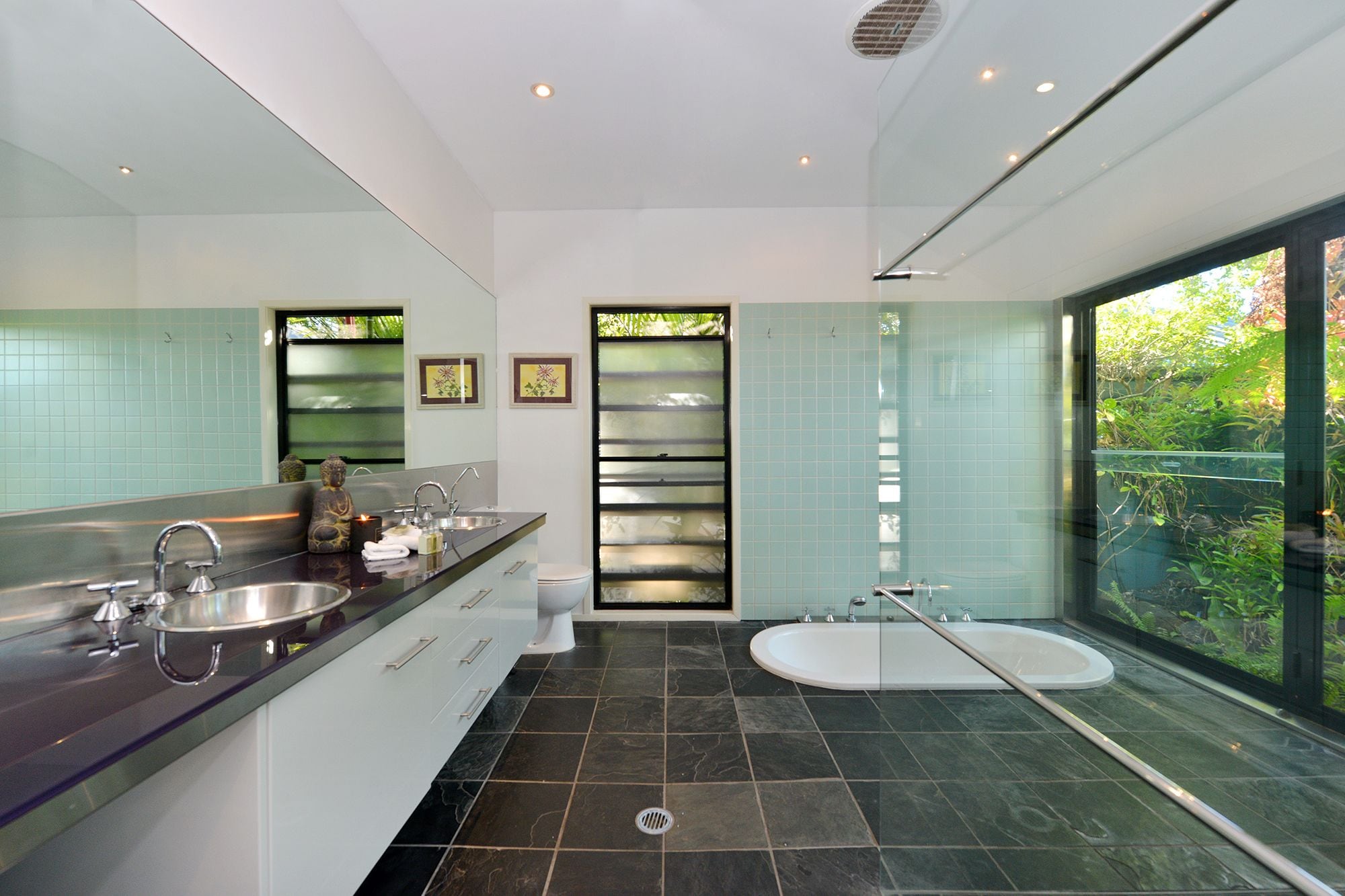 Trinity Beach Hideaway