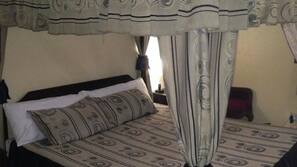 Desk, laptop workspace, free WiFi, linens