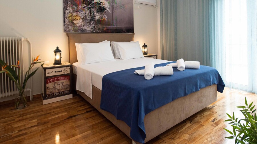 Blue Ark Stylish Athens