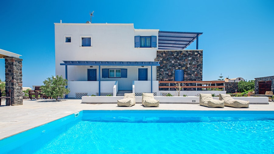 Golden Sunrise Suites