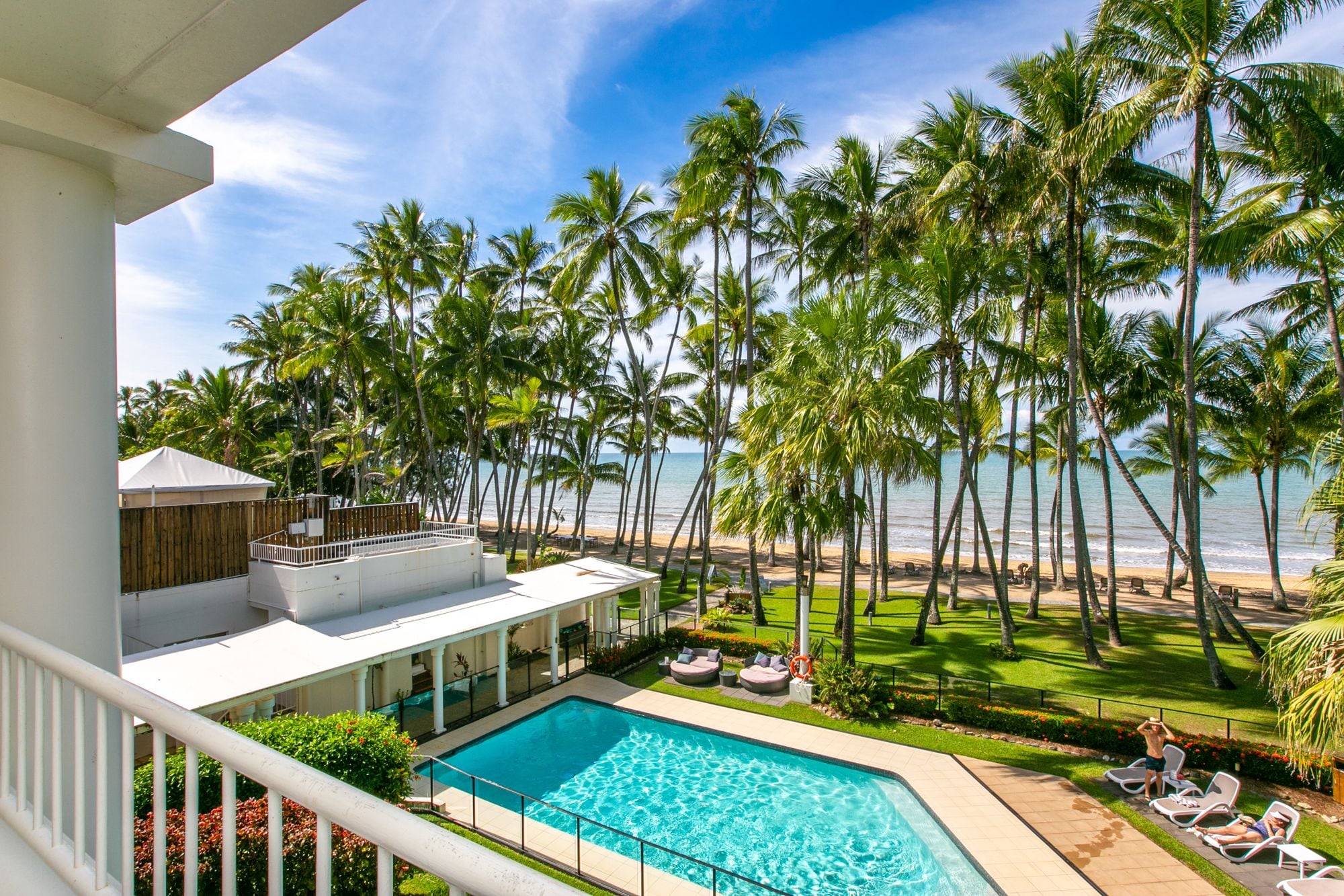 Beachfront Apt. In Alamanda Beachfront Resort (17)