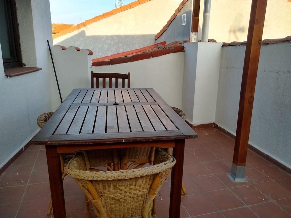 Apartment With 2 Bedrooms in San Martín de Valdeiglesias, Spain