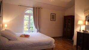 Individually decorated, individually furnished, iron/ironing board