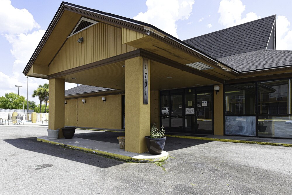 Hotel Valdosta GA I-75 & St Augustine Rd in Thomasville ...