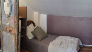 Lits bébé (gratuits), Wi-Fi gratuit, draps fournis