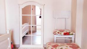 3 chambres, fer et planche à repasser, Wi-Fi gratuit