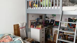2 chambres, fer et planche à repasser, accès Internet, draps fournis