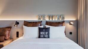 Cortinas opacas, sistema de insonorización, wifi gratis y ropa de cama