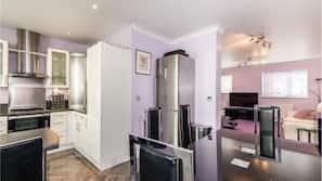 Fridge, microwave, oven, hob