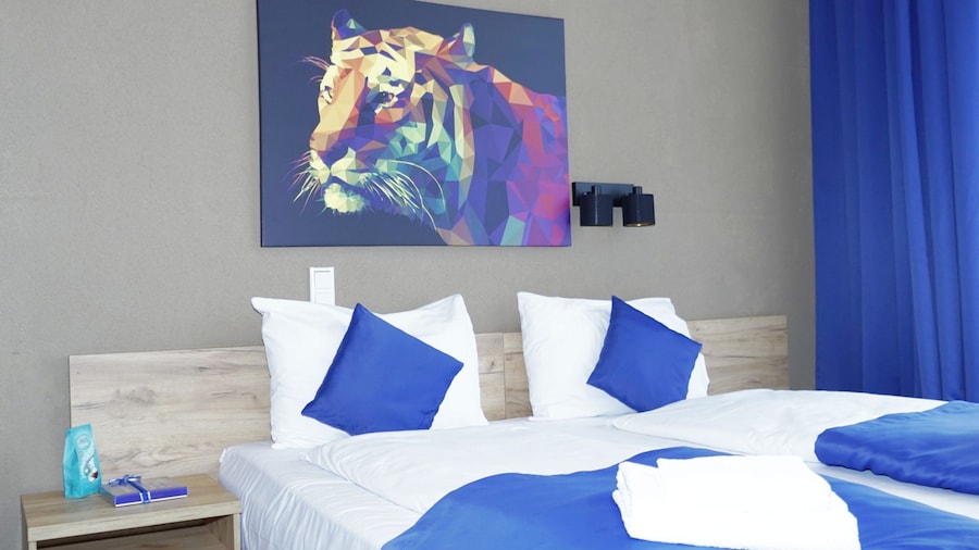 Motel Blue