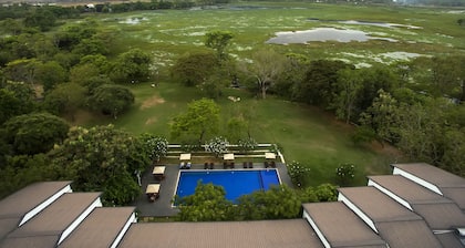 Grand Tamarind Lake