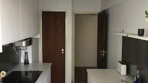 Fridge, microwave, oven, hob