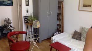 1 chambre, fer et planche à repasser, Wi-Fi, draps fournis