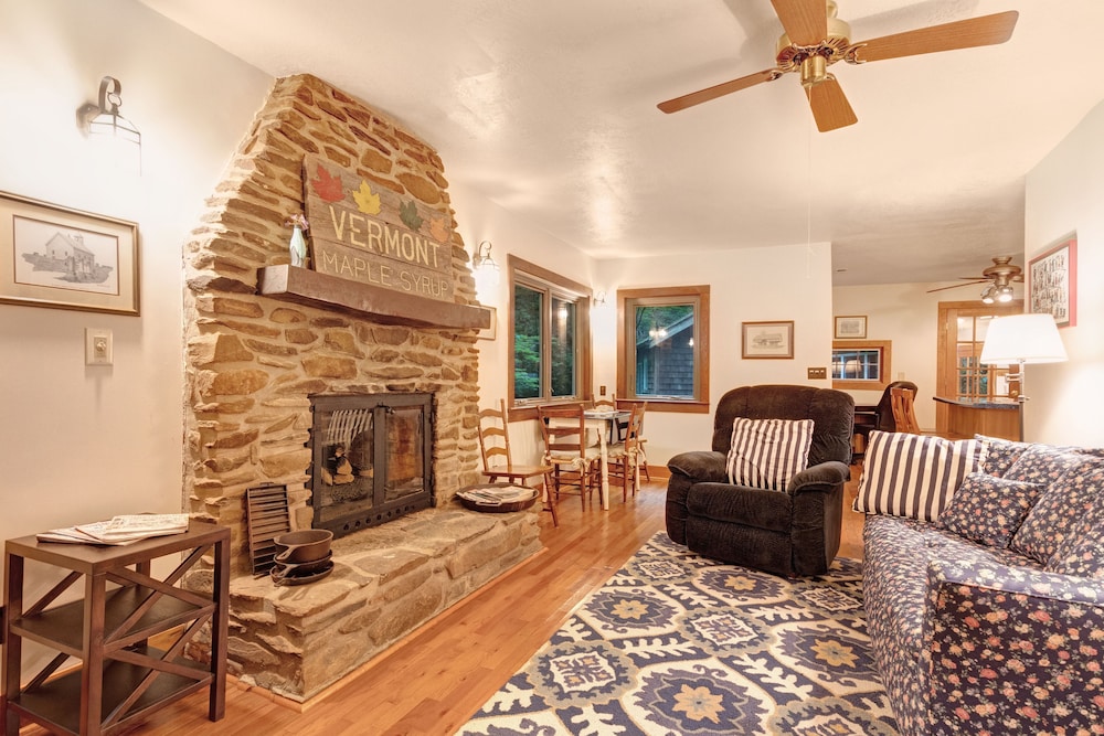 Cozy Secluded Cabin W Mountain Views Gas Fireplace Gas Grill