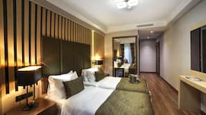 Egyptian cotton sheets, premium bedding, Tempur-Pedic beds, minibar