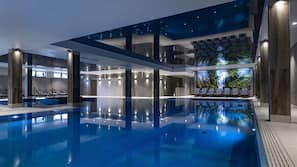 Innenpool, Cabañas (kostenlos), Liegestühle