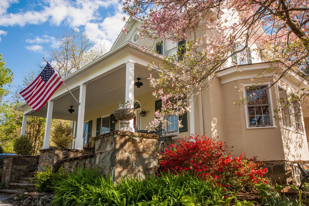 Airwell Bed and Breakfast in Purcellville Best Rates & Deals on Orbitz