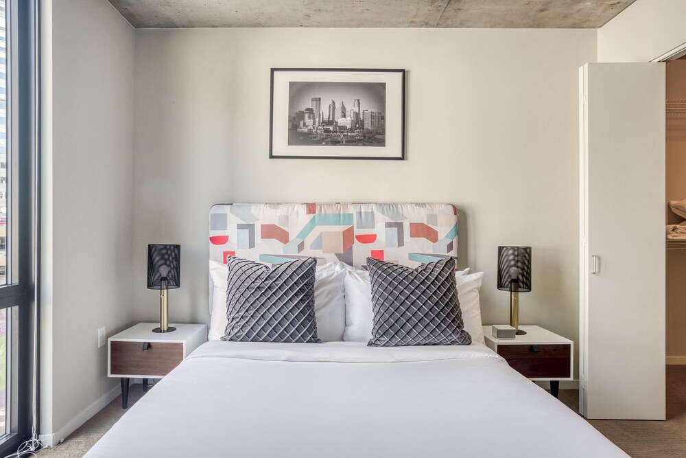 Mint House Minneapolis Downtown West in Minneapolis St. Paul Best