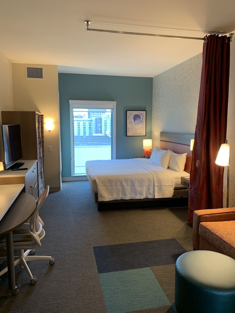 Home2 Suites by Hilton Charlotte Uptown, NC in Charlotte Best Rates