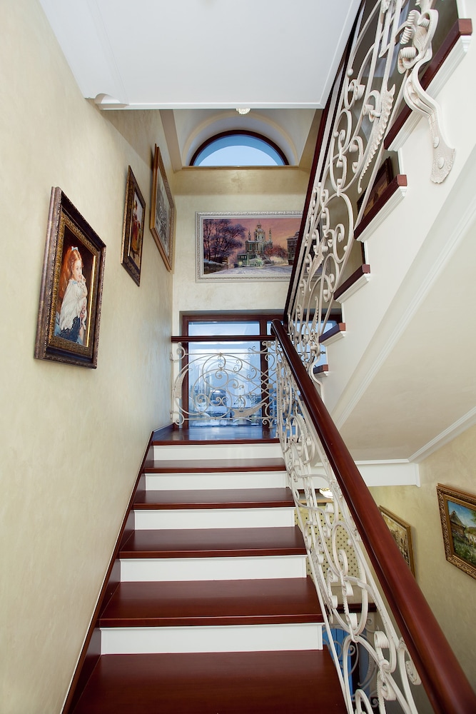 Photo - Bortnichi House